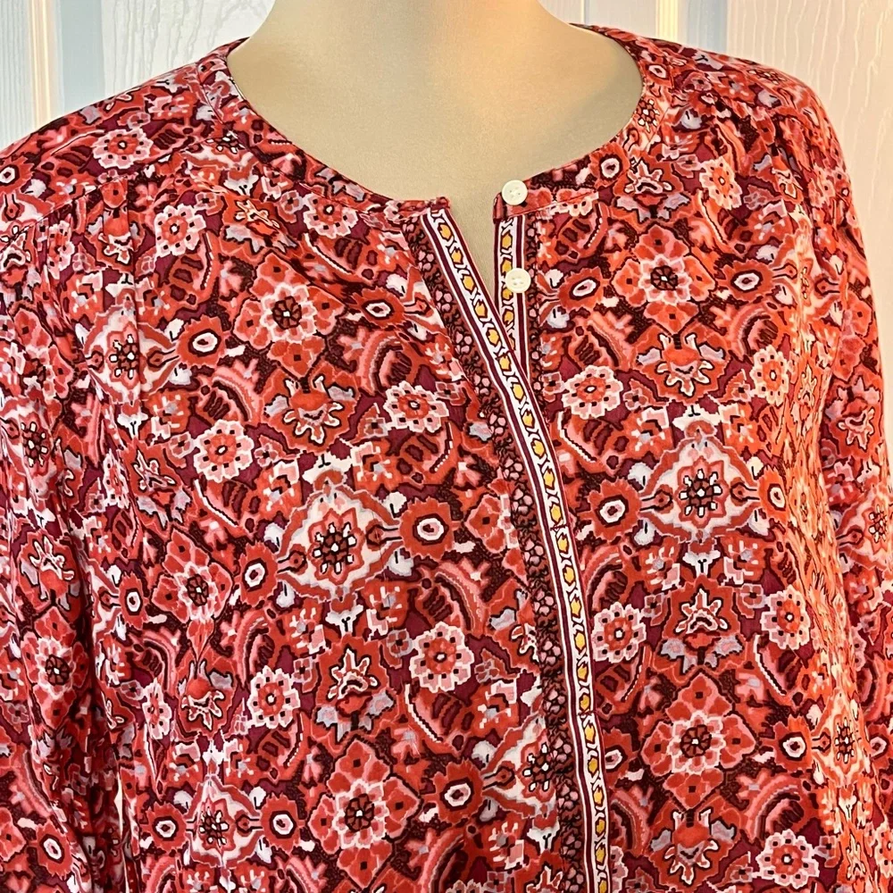 ANN TAYLOR LOFT Sz L The Softened Shirt Scarlet Bouquet
Softened Shirt Sheer - Picture 6 of 17